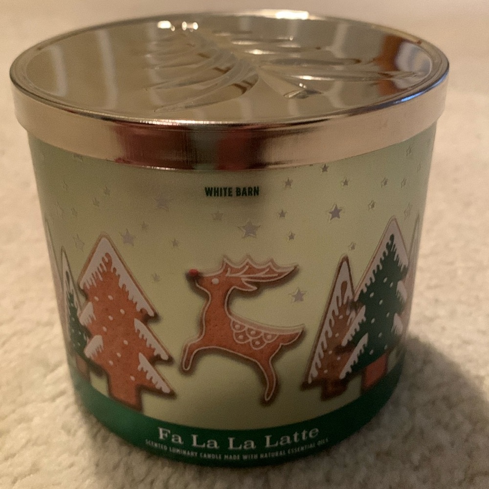 Bath & Body Works Fa La La Latte candle (2022) ☕️